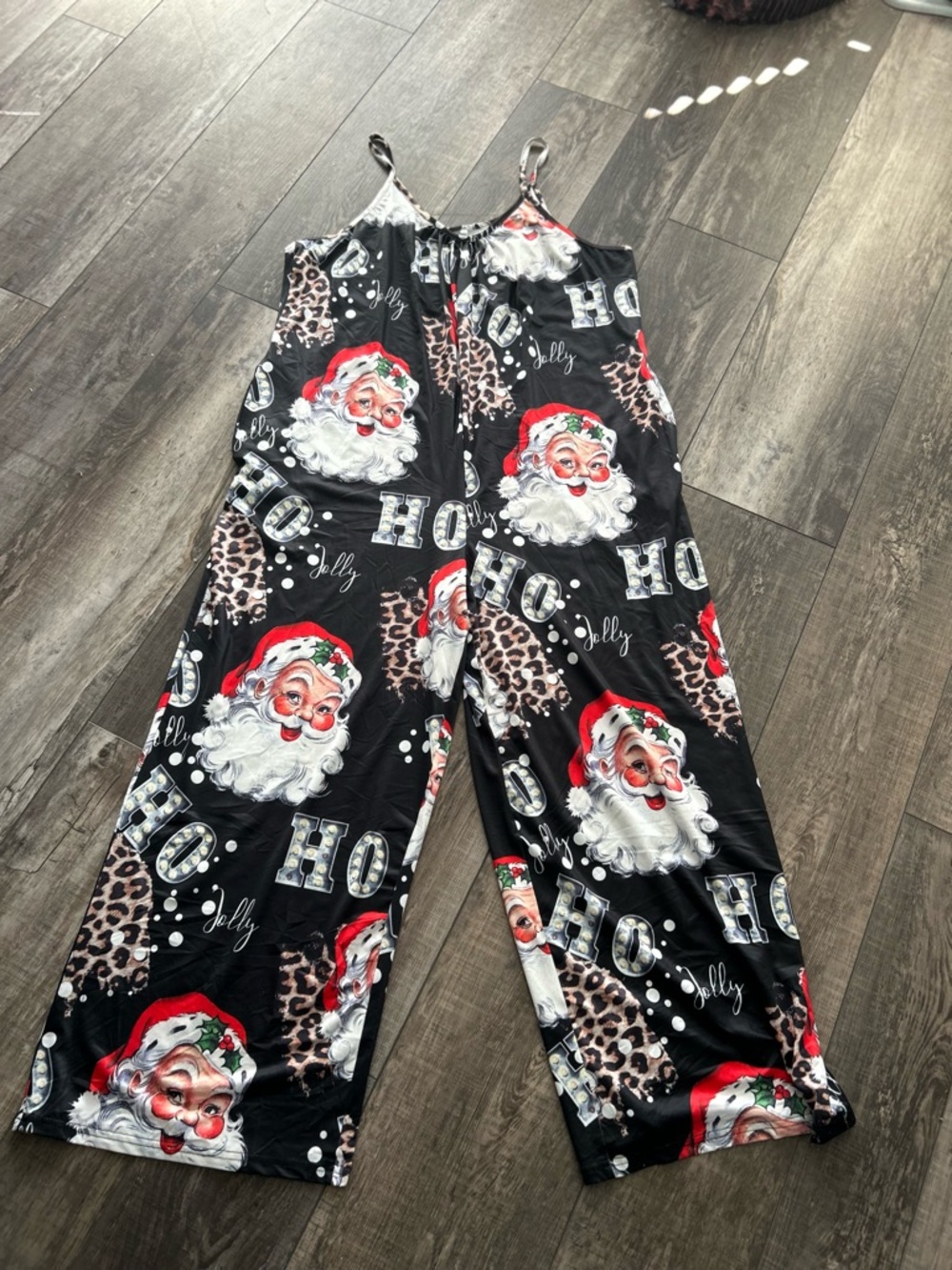 Christmas Santa Wide-Leg Jumpsuit - Black & Red Holiday Print. Large DB1